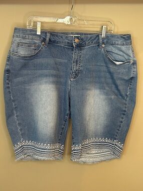 Denim Embroidered Hem Bermuda Shorts - Blue